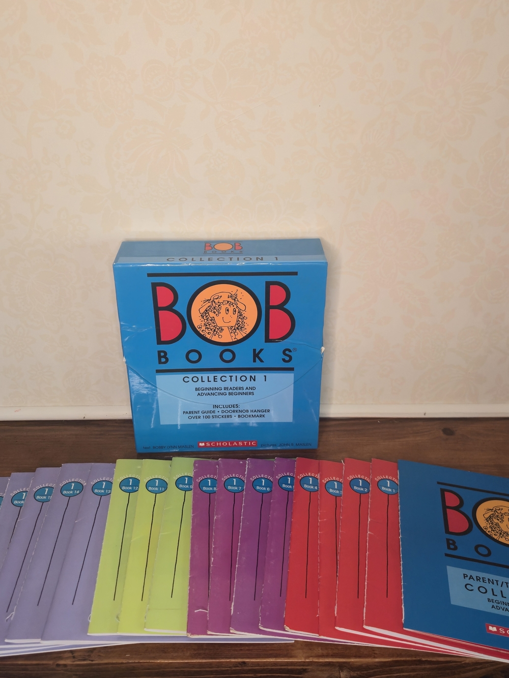 Bob Books Collection 1 - Bright Multi-Color Early Reader Set